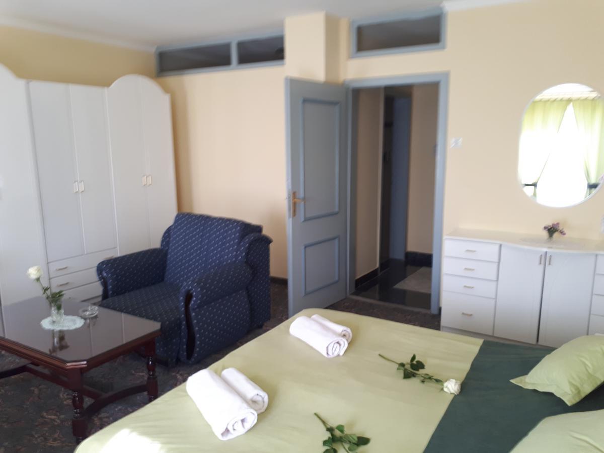Business Club Selenca Bed and Breakfast Bac Buitenkant foto